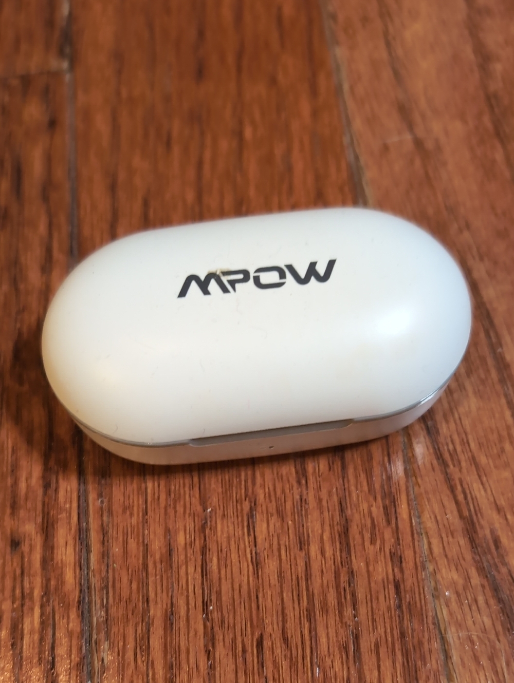 MPOW White Wireless Earbuds with Charging Case Model BH437A